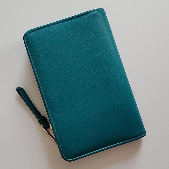 💥GIVEAWAY💥 Unbranded Wallet - Picture 2 of 4